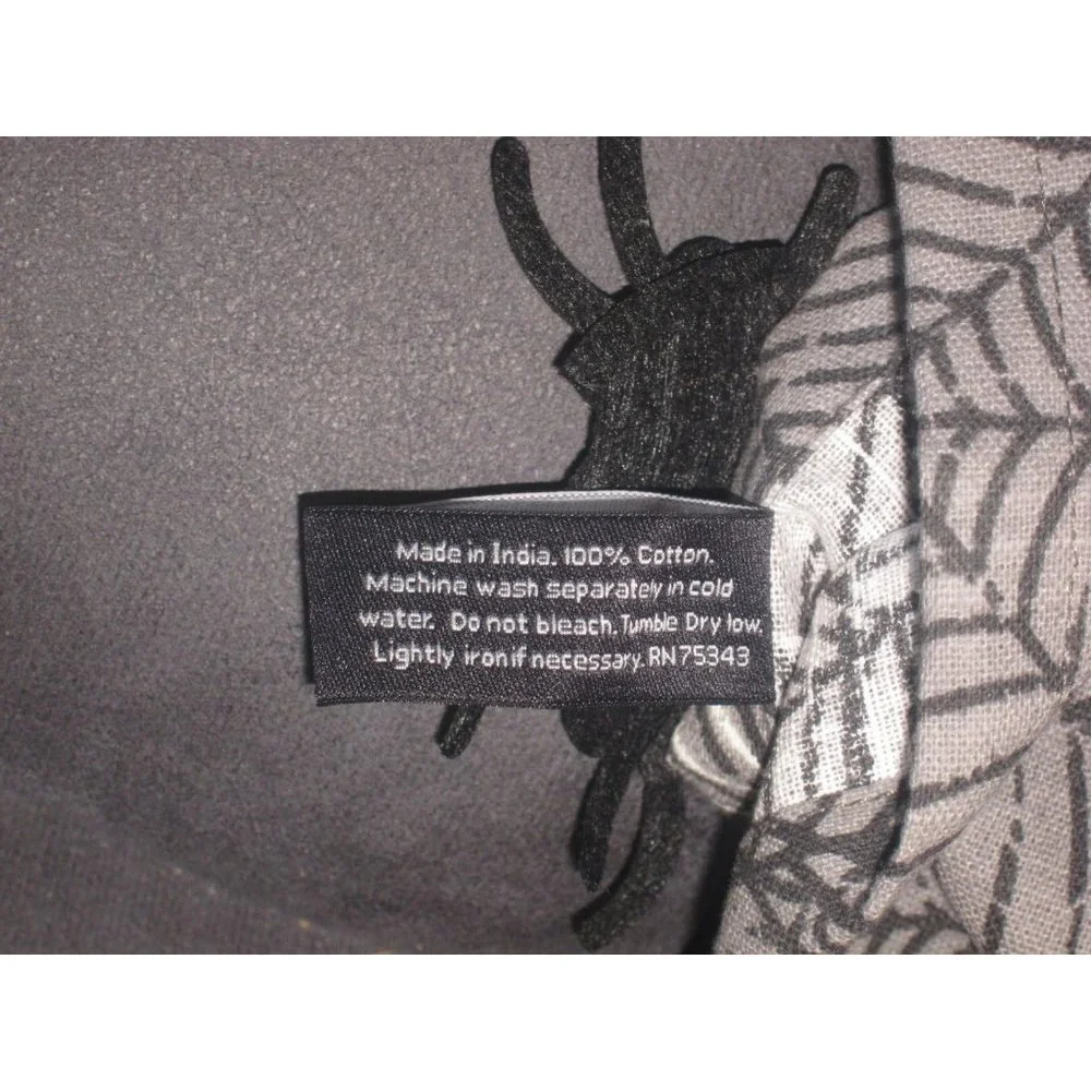 Cynthia Rowley Curious Halloween Table Throw Spiders ~ Glow in the Dark ~ Webs